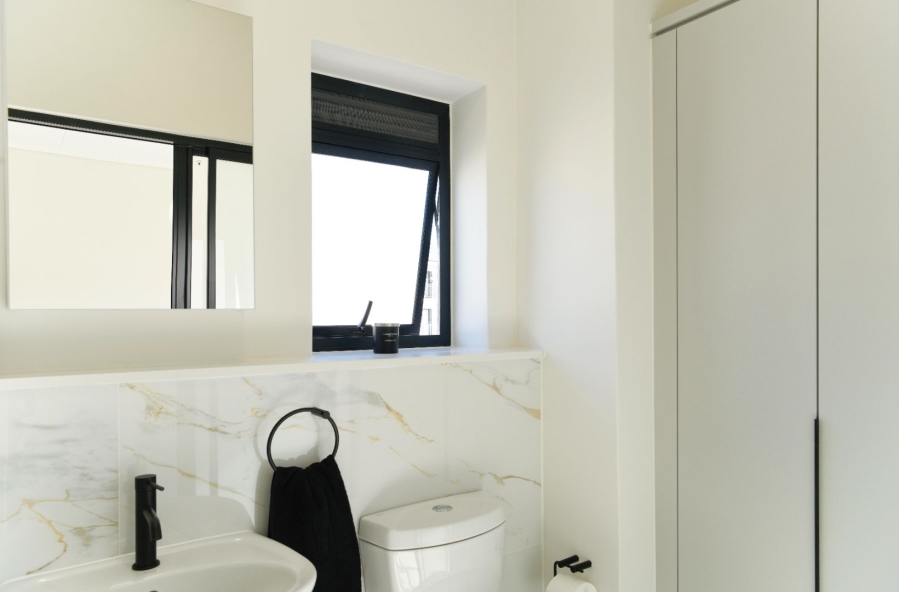 To Let 2 Bedroom Property for Rent in Sandown Western Cape